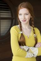 Annalise Basso hairstyle