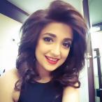 Monali Thakur face