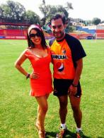 Karla Baso Con Futbolista