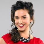 Molly Ephraim face