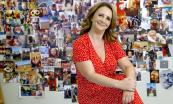 Lucy Porter sonrisa