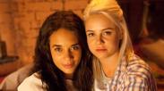 Hannah John Kamen companions