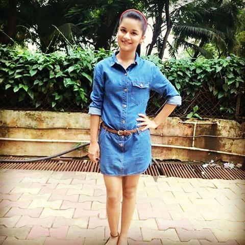 Avneet Kaur dress