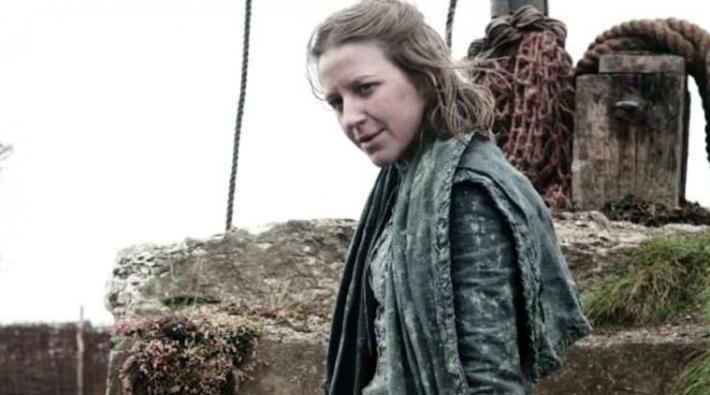 Gemma Whelan tie