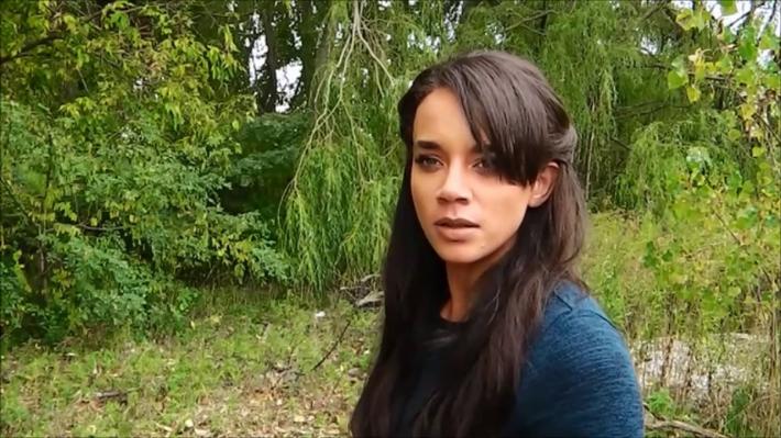 Hannah John Kamen jungle