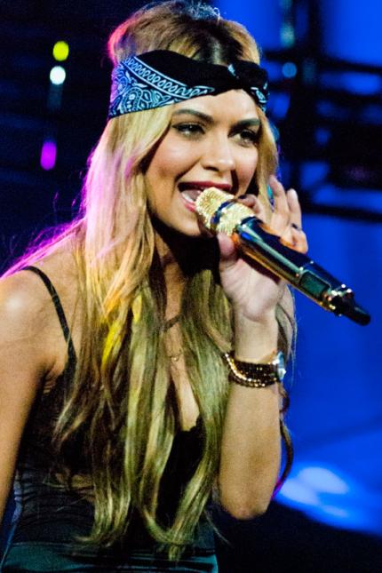 Havana Brown microphone