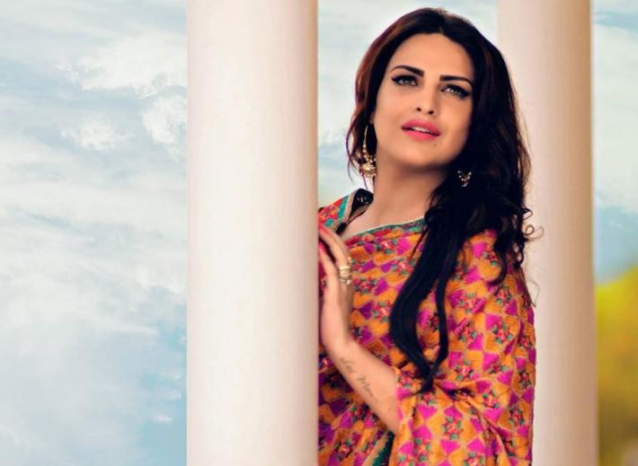 Himanshi Khurana heaven