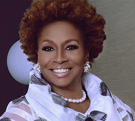 Jenifer Lewis collar