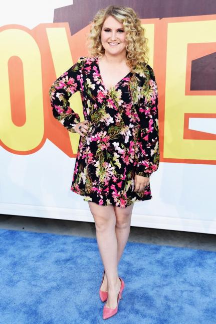 Jillian Bell flowers