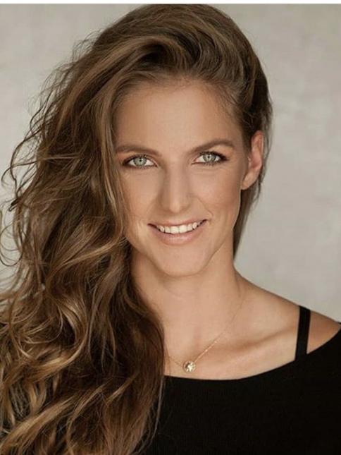 Karolina Pliskova sonrisa