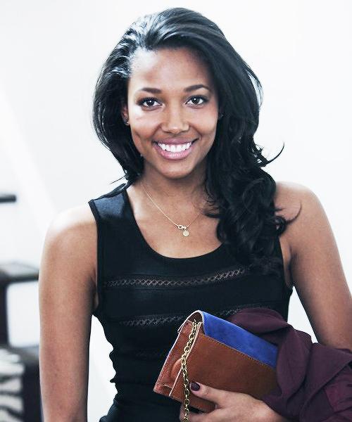 Kylie Bunbury wallet