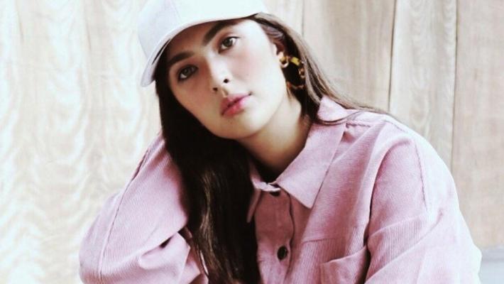 Sofia Andres Cap