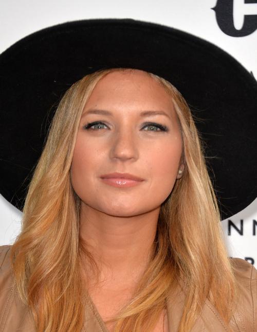 Vanessa Ray Hat